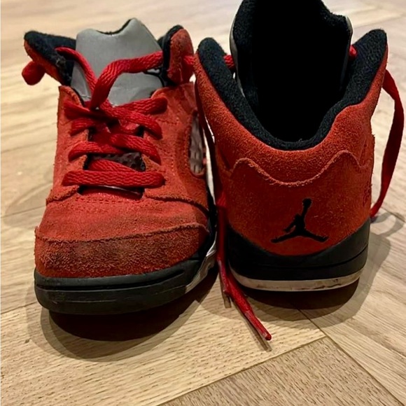 Kids Jordans - Picture 2 of 2